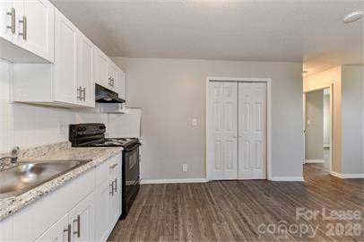 312 Hoskins Mill LN #D, Charlotte, NC 28208
