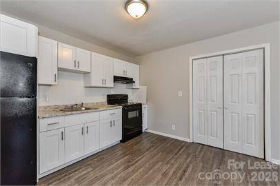 312 Hoskins Mill LN #D, Charlotte, NC 28208