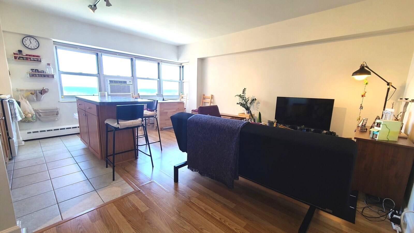 4980 N Marine DR #1135, Chicago, IL 60640