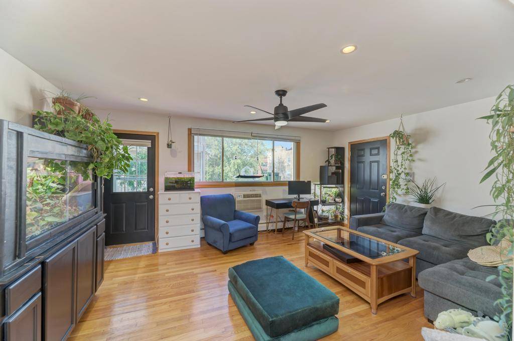 Address not disclosed, Chicago, IL 60626