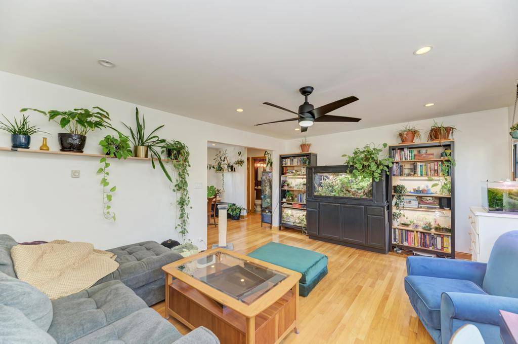 Address not disclosed, Chicago, IL 60626