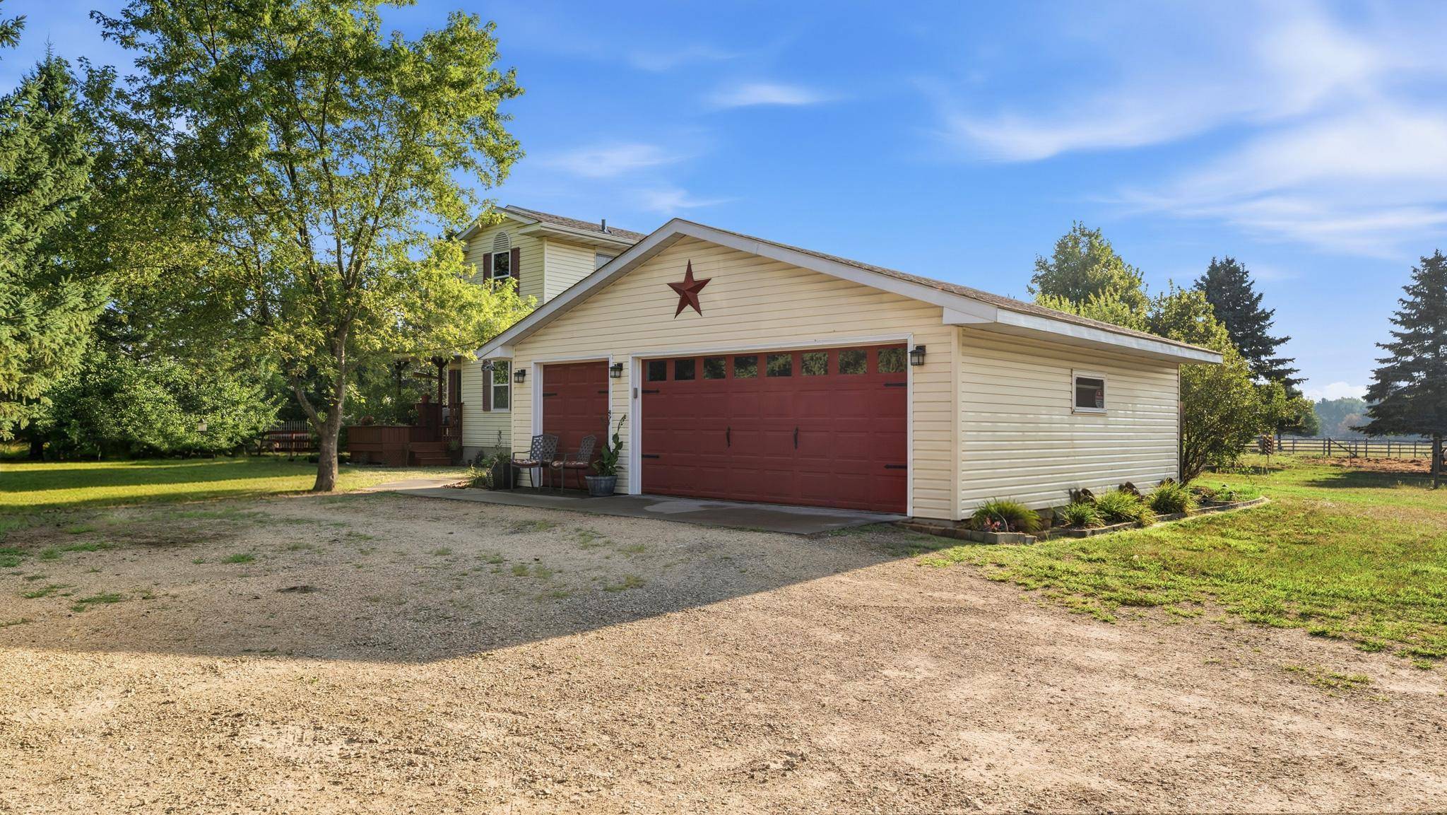 25921 Jivaro ST NW, Isanti, MN 55040