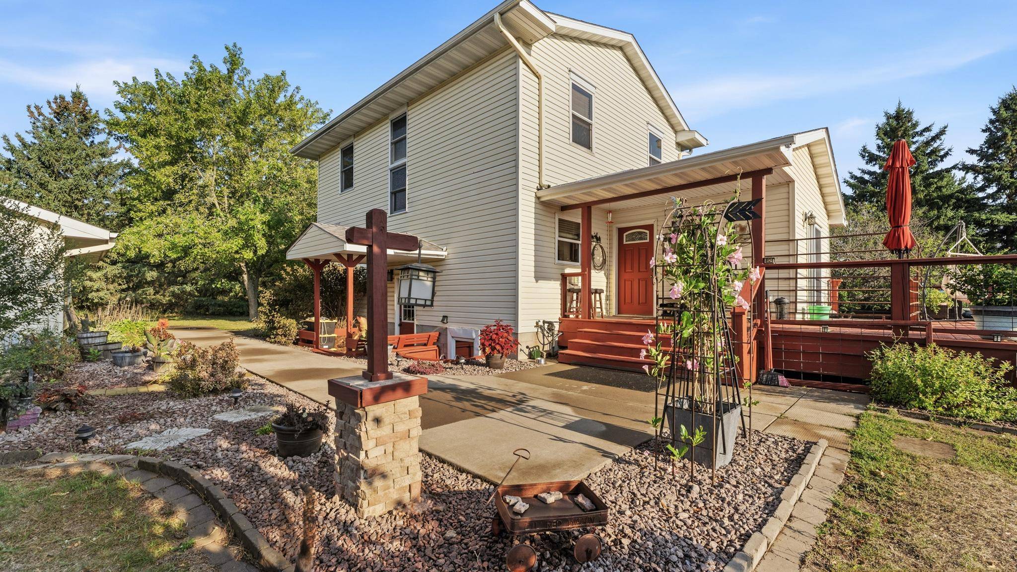25921 Jivaro ST NW, Isanti, MN 55040