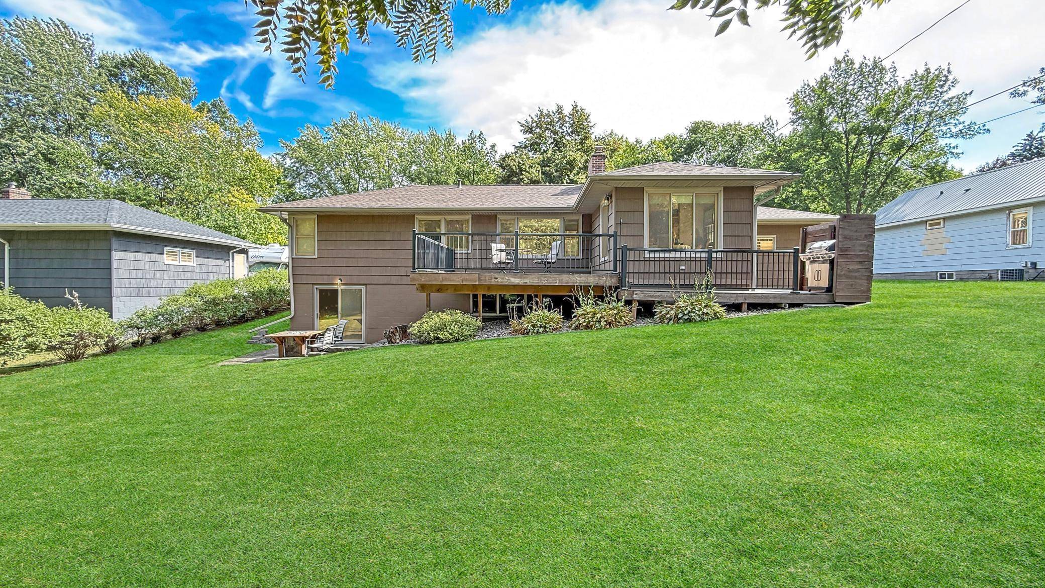 415 S 11th ST, Montevideo, MN 56265