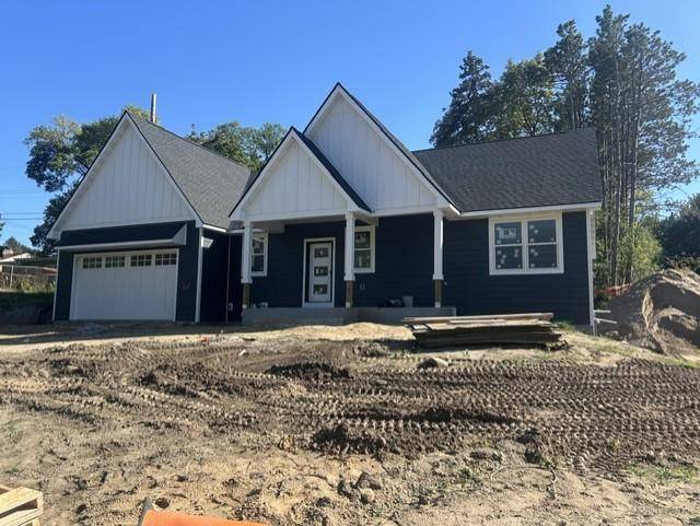692 Skillman AVE W, Roseville, MN 55113