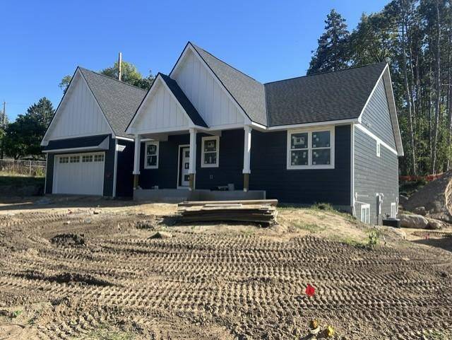 692 Skillman AVE W, Roseville, MN 55113