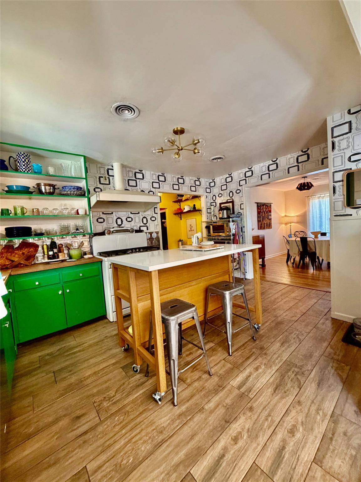 1411 Ridgemont DR, Austin, TX 78723