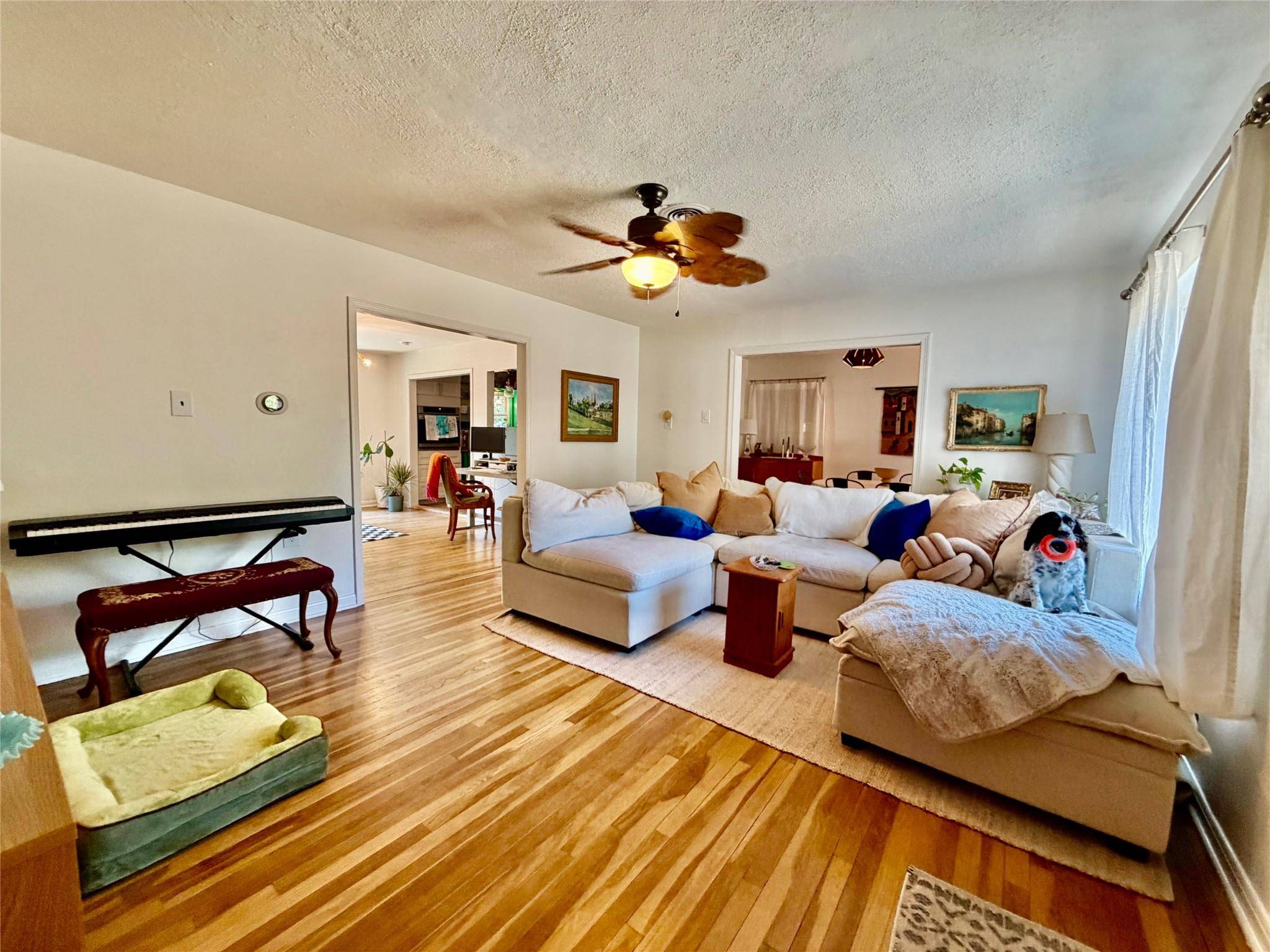 1411 Ridgemont DR, Austin, TX 78723