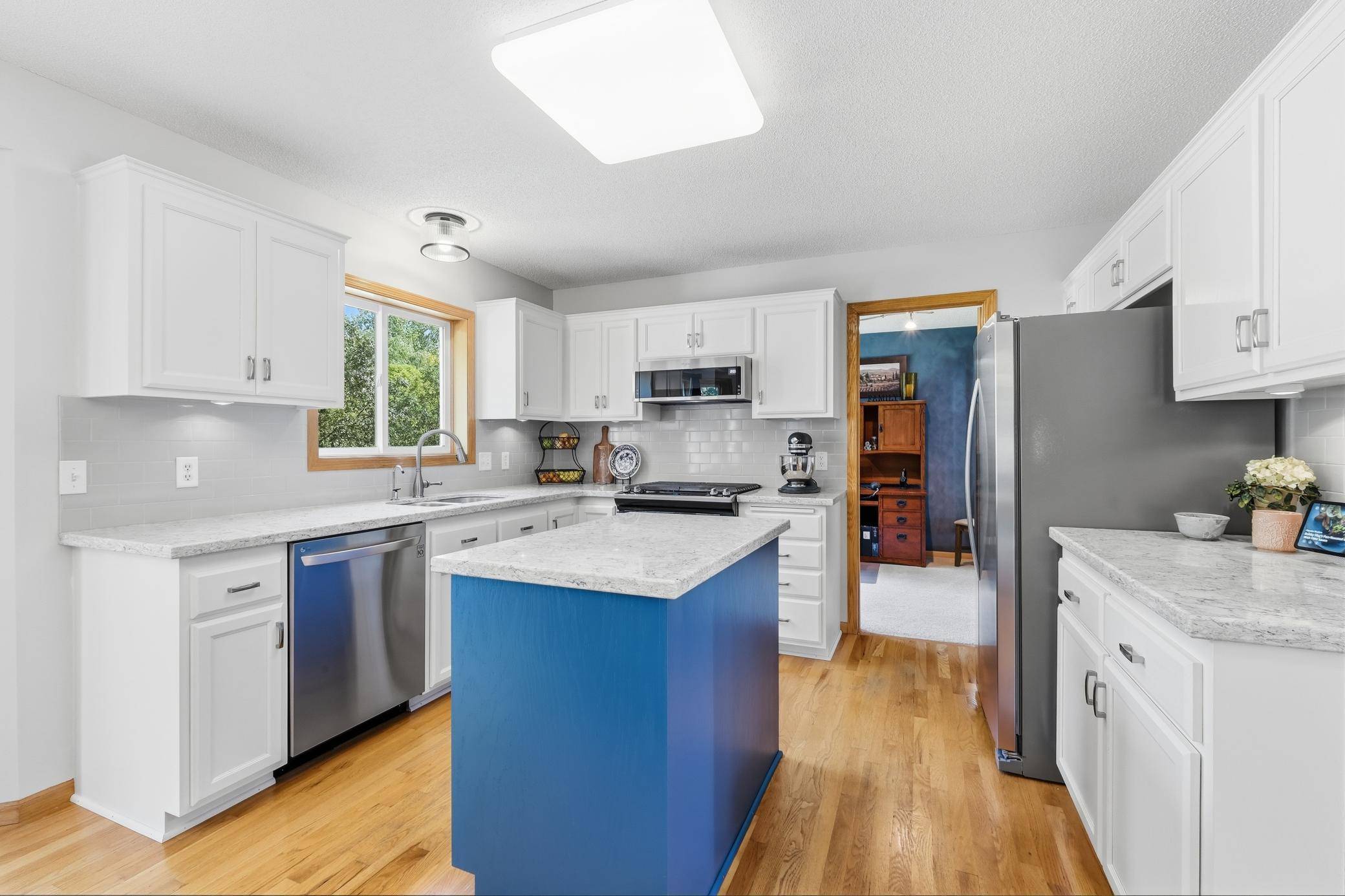 2508 Schneider CT, Chaska, MN 55318