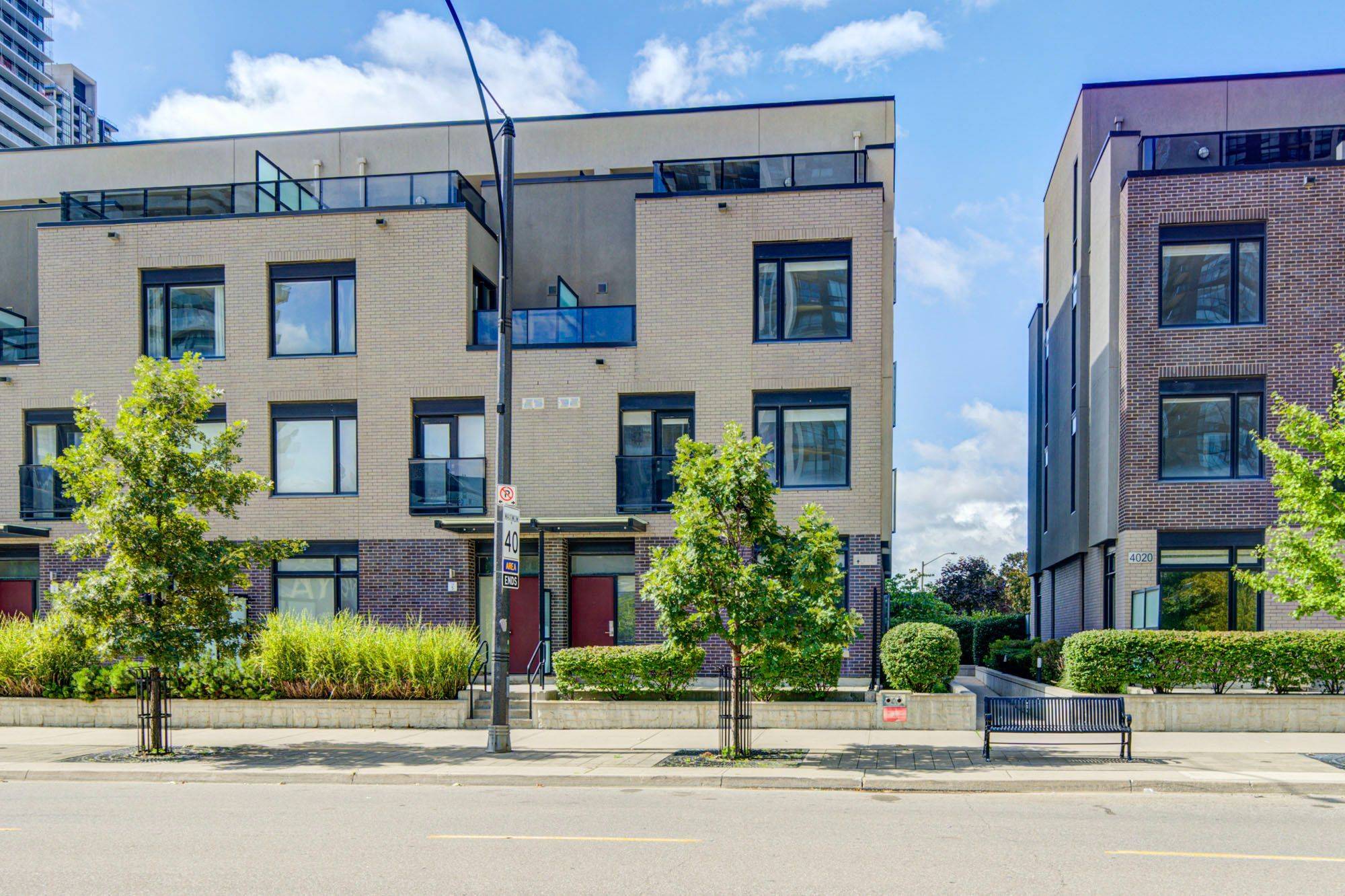 4010 Parkside Village DR #6, Mississauga, ON L5B 0K2