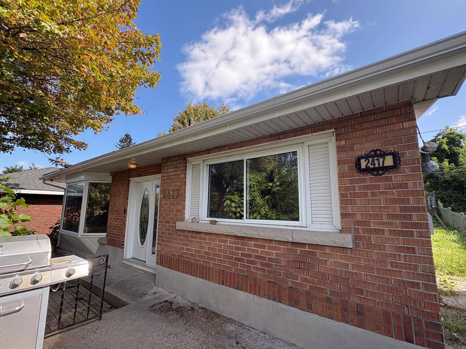 2417 Junction AVE, Billings Bridge - Riverside Park And Area, ON K1V 8G8