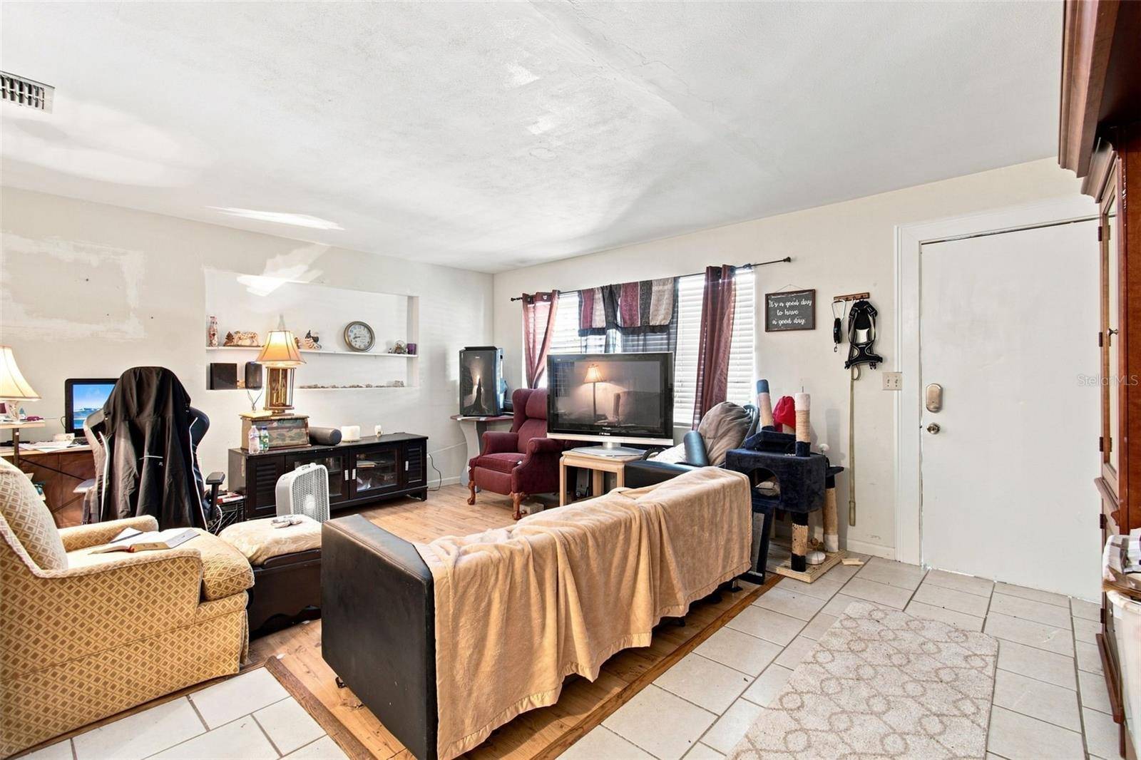 16 S HARRISON ST, Beverly Hills, FL 34465