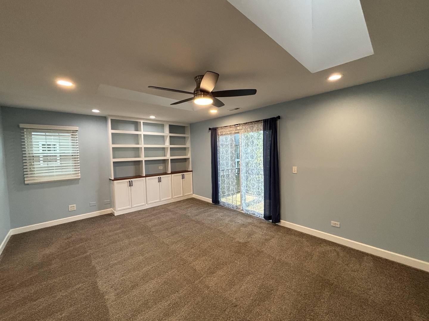 2114 Southwind CIR #7-3, Schaumburg, IL 60194