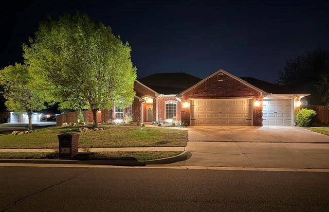 13912 Teagen LN, Yukon, OK 73099