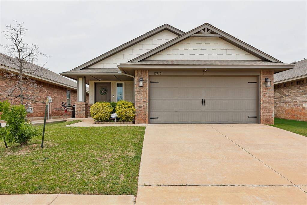 19716 Brunswick CT, Edmond, OK 73012