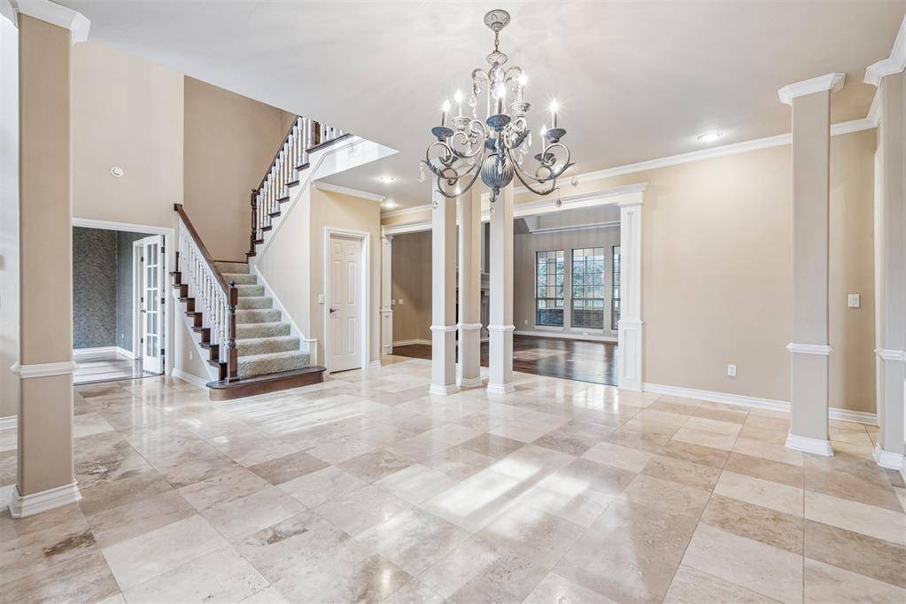 2117 Pinnacle PT, Oklahoma City, OK 73170