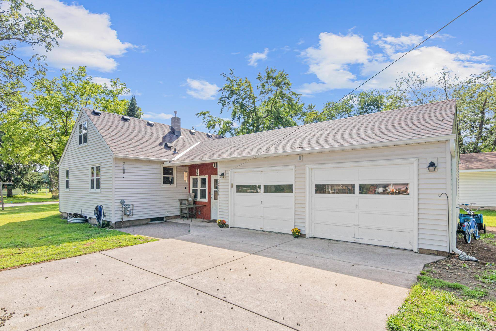 6598 Oak ST, North Branch, MN 55056