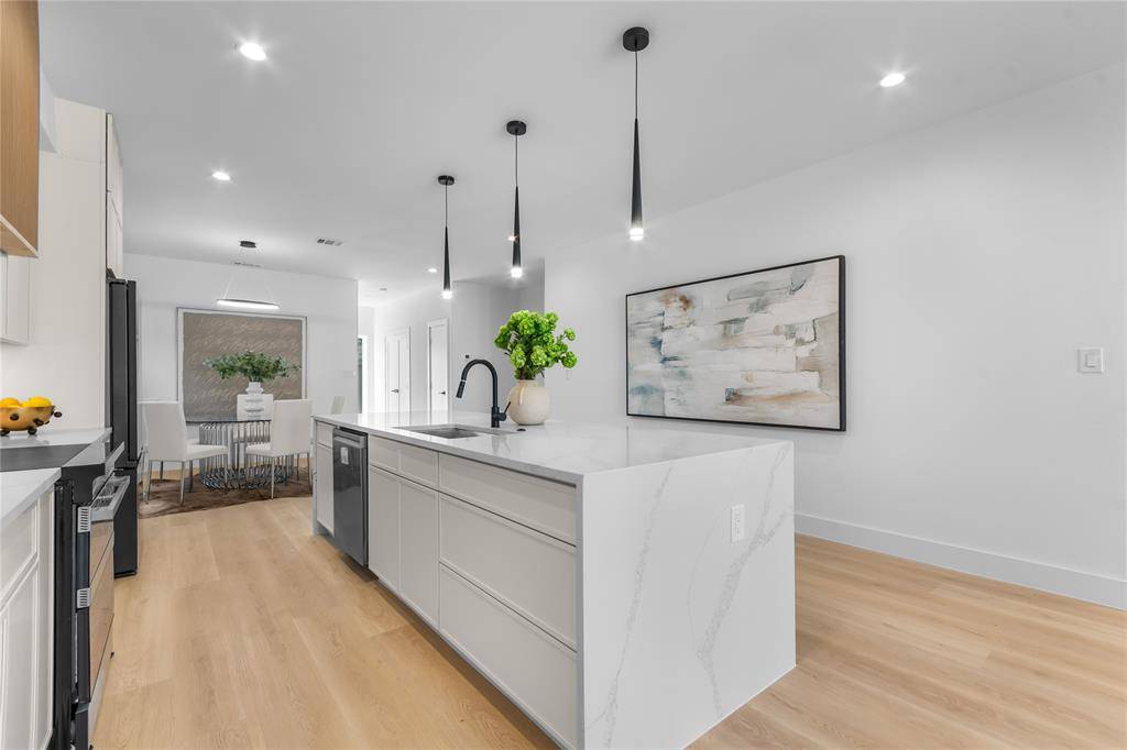 1507 Holly Avenue, Dallas, TX 75204
