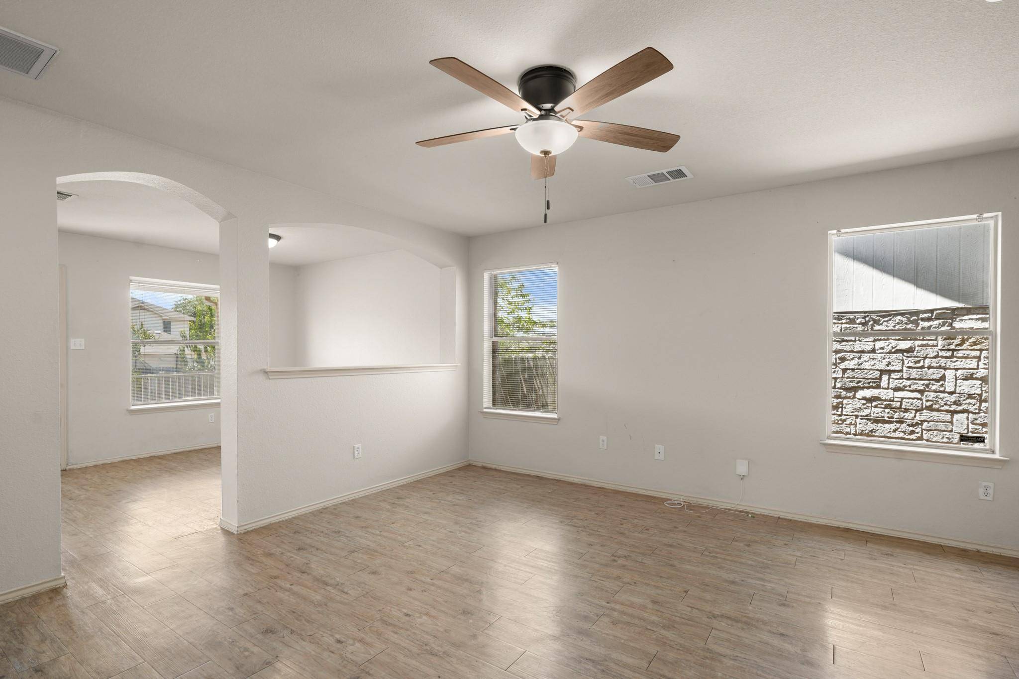 1025 Betty Baker CV, Pflugerville, TX 78660