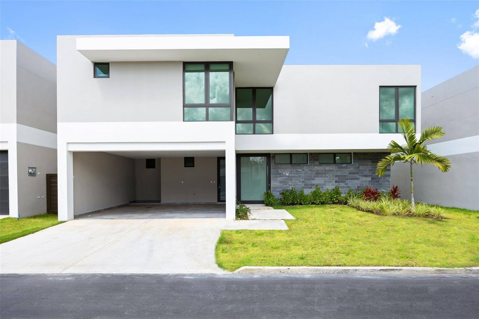 RIVIERA PARKVIEW-135 SALONGA ST, Bayamon, PR 00961
