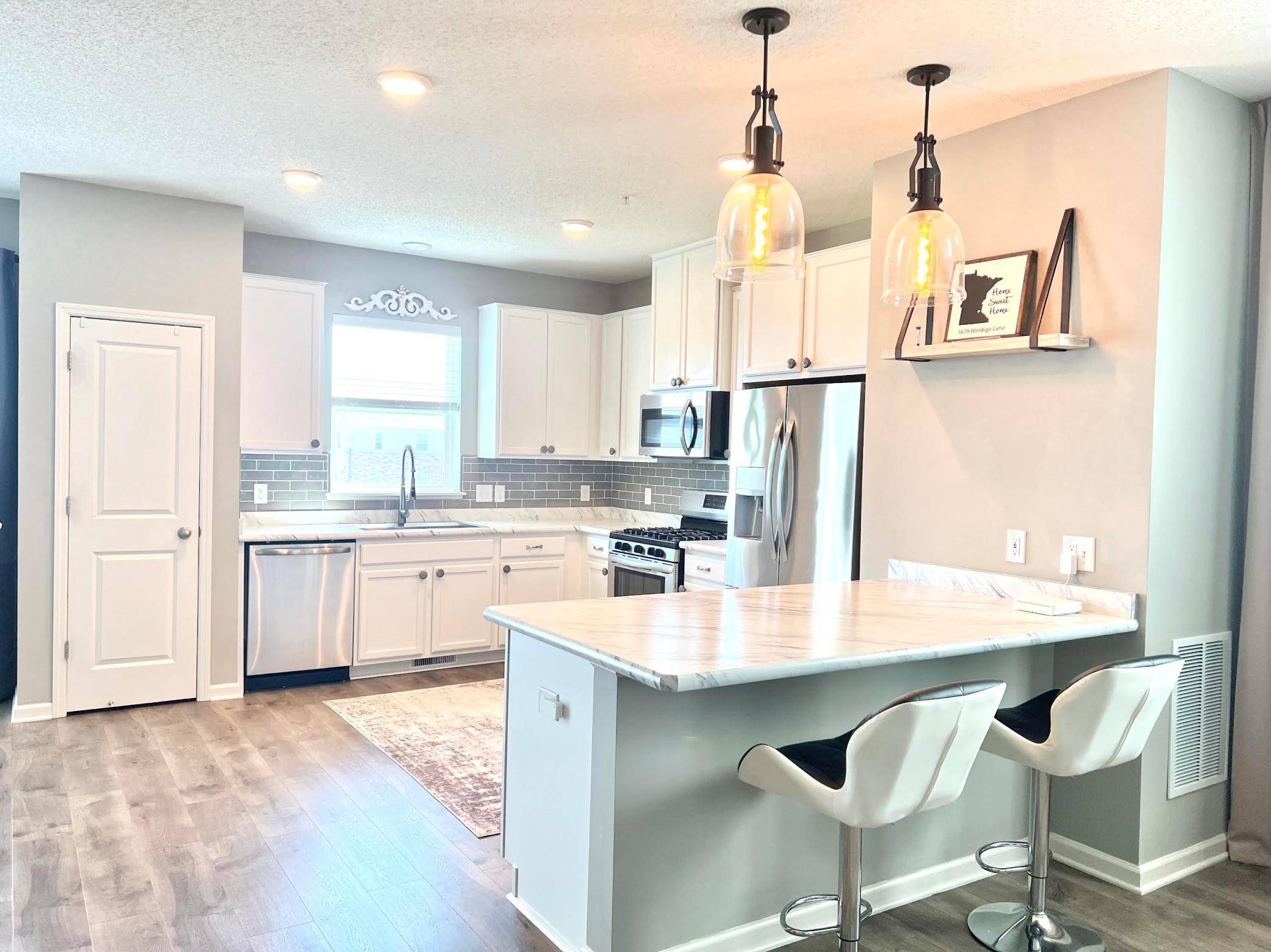 1679 Windigo LN, Shakopee, MN 55379