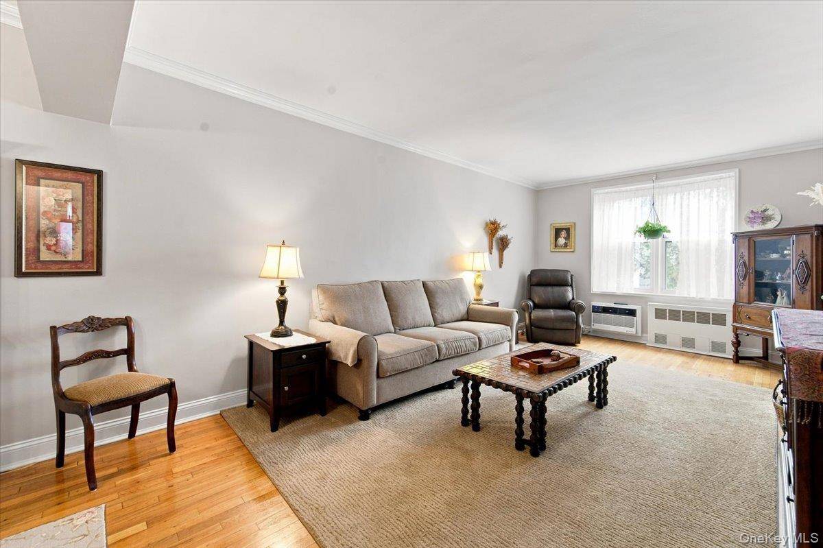 16 Main ST #3P, East Rockaway, NY 11518