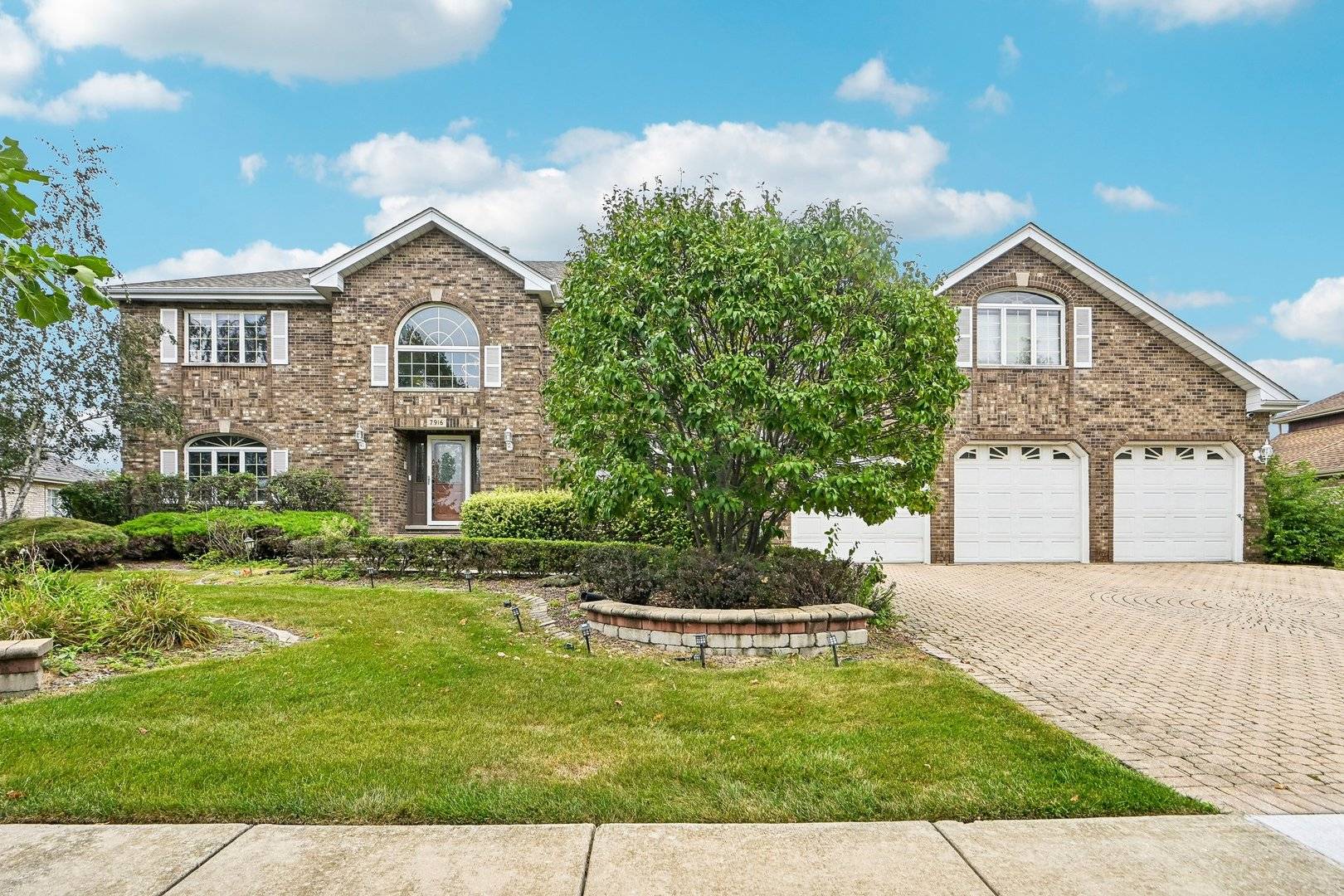 7916 Dooneen AVE, Tinley Park, IL 60477