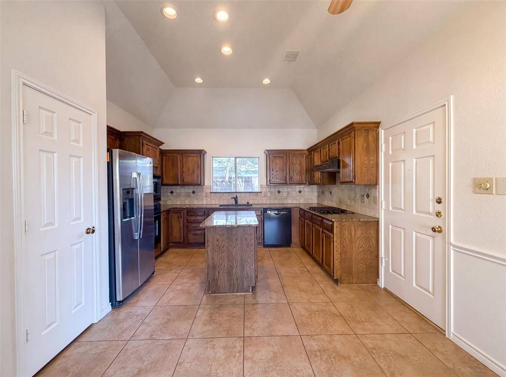 905 Ridgemont Drive, Allen, TX 75002