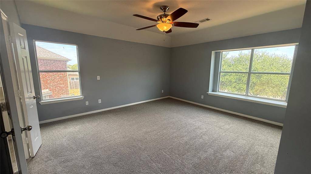 109 Evening Star Circle, Red Oak, TX 75154