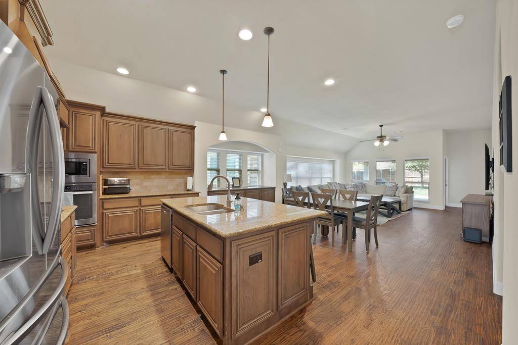 1517 Wright Street, Aubrey, TX 76227