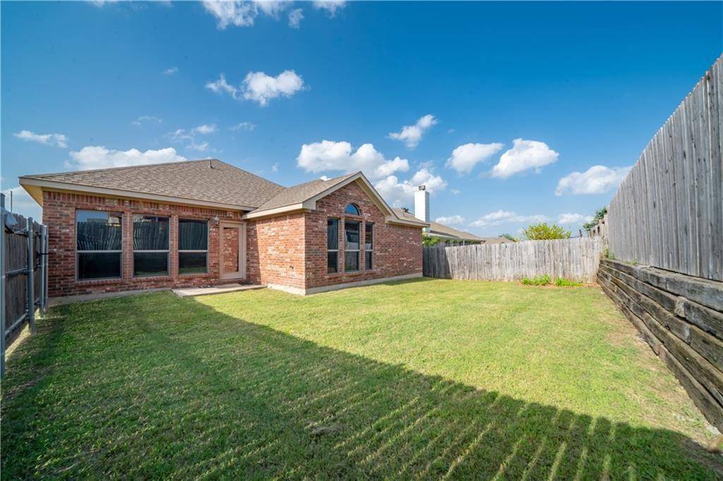 3024 Ortiz Drive, Arlington, TX 76010