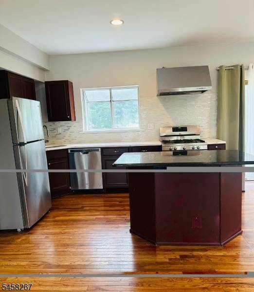 75 S Ashby Ave, Livingston Twp., NJ 07039