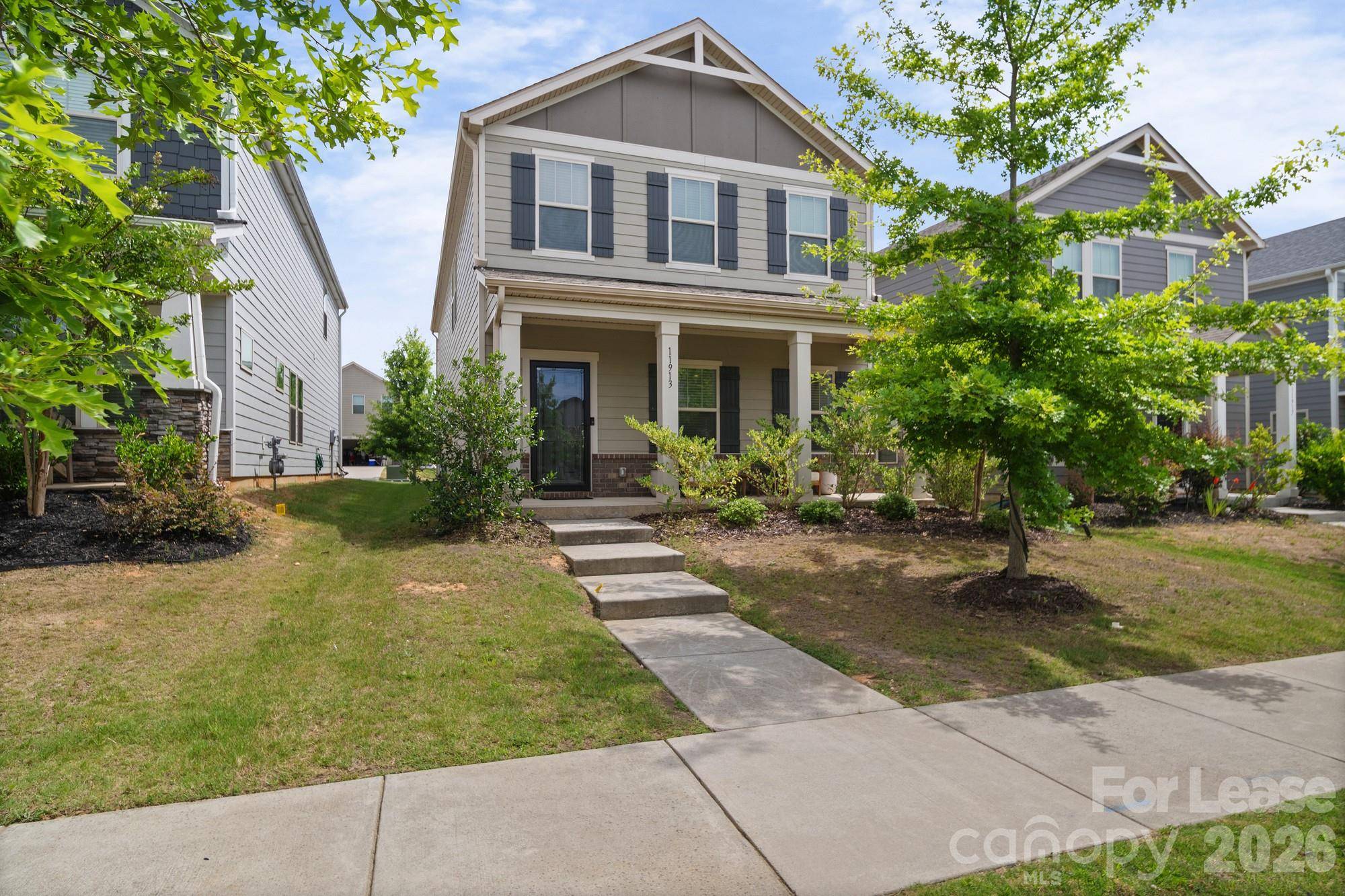 11913 Silverheel LN, Huntersville, NC 28078