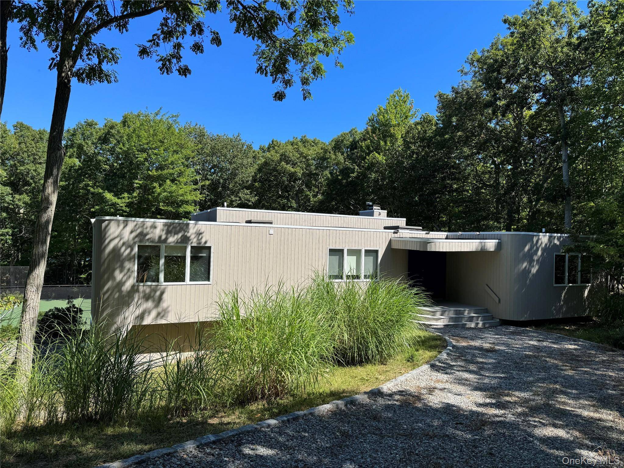 2 Little CT, East Hampton, NY 11937