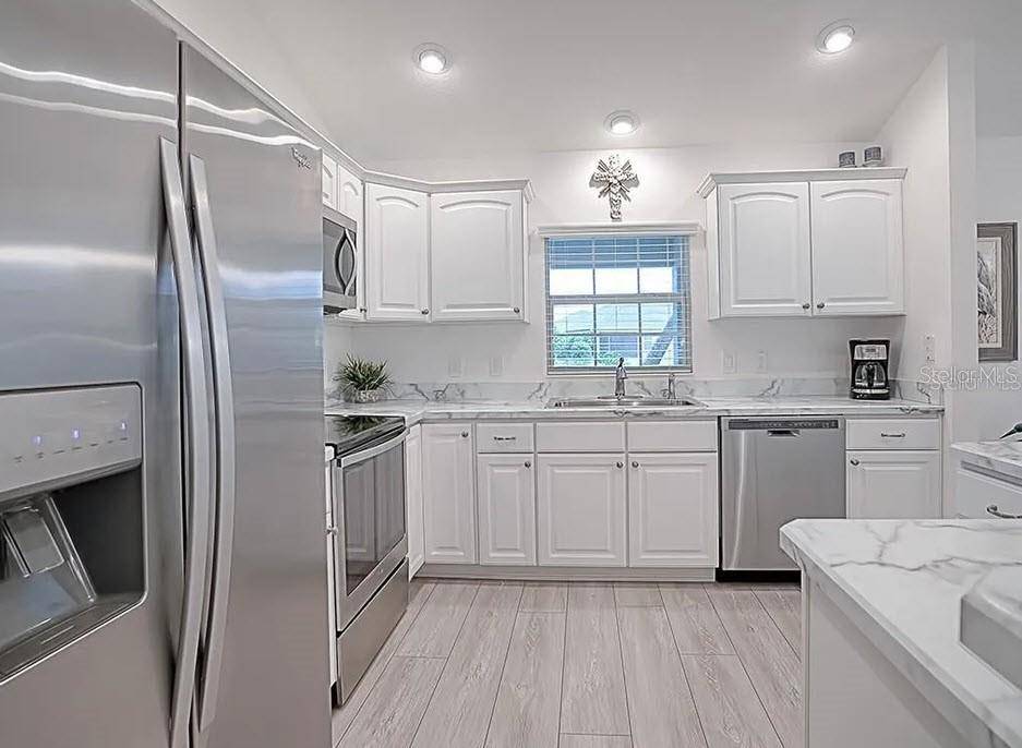 3915 WINE PALM WAY, The Villages, FL 32163