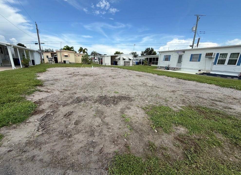231 INNER DR E, Venice, FL 34285