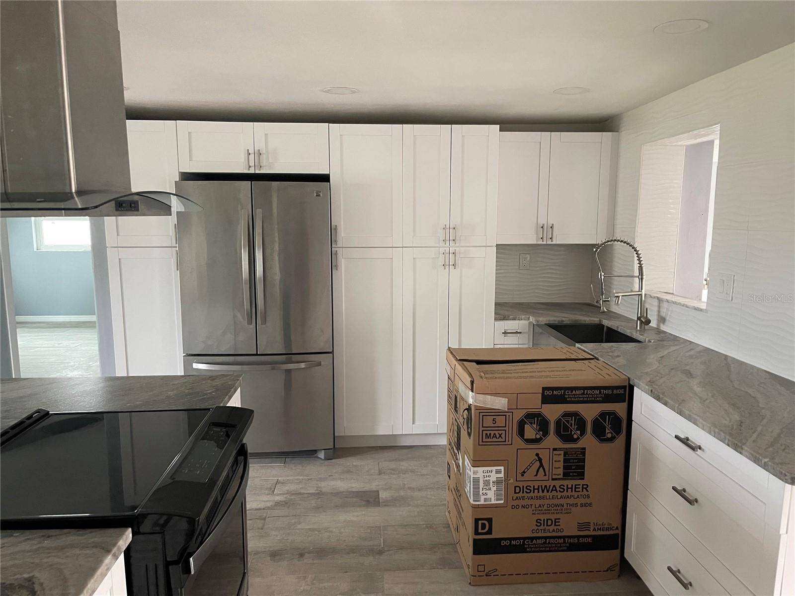 13701 LESLIE DR, Hudson, FL 34667