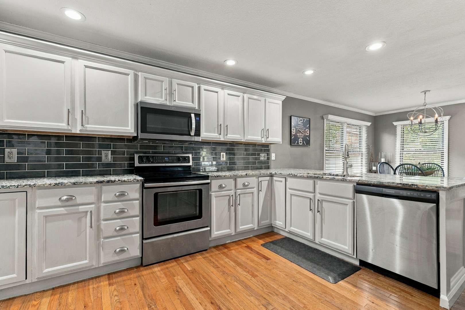 4495 34th Street CT, Bettendorf, IA 52722