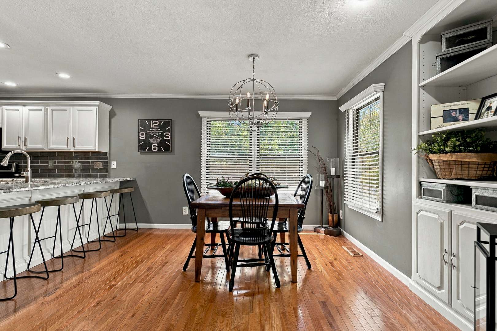 4495 34th Street CT, Bettendorf, IA 52722