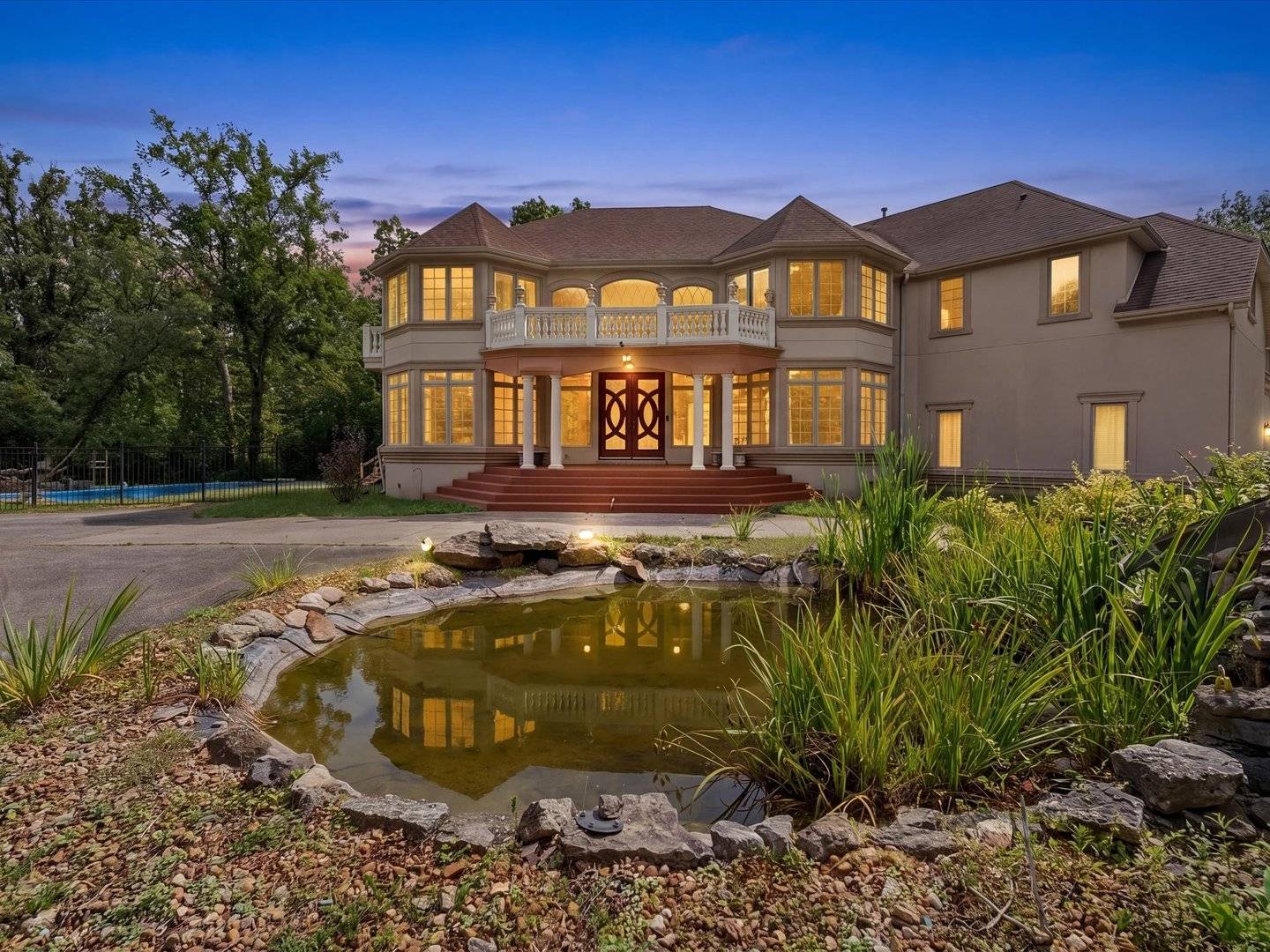872 Rosedale TER, Crete, IL 60417