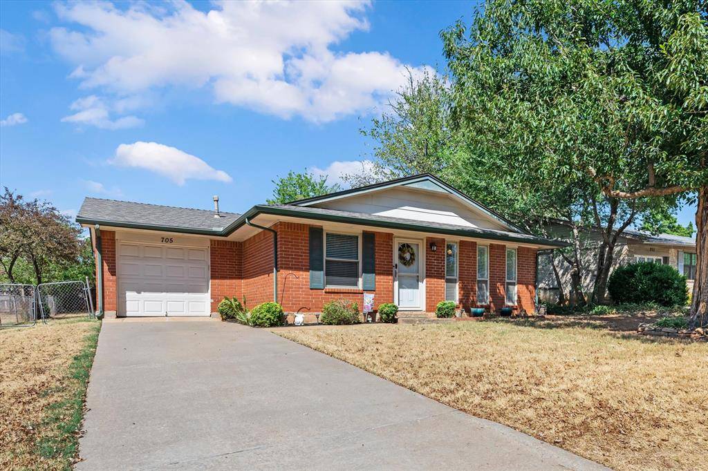705 Scott DR, Edmond, OK 73013