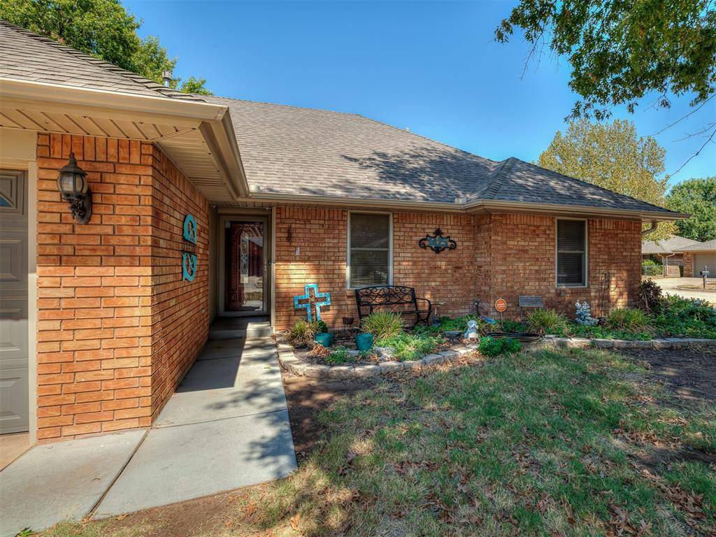 1425 Chimney Hill RD, Yukon, OK 73099