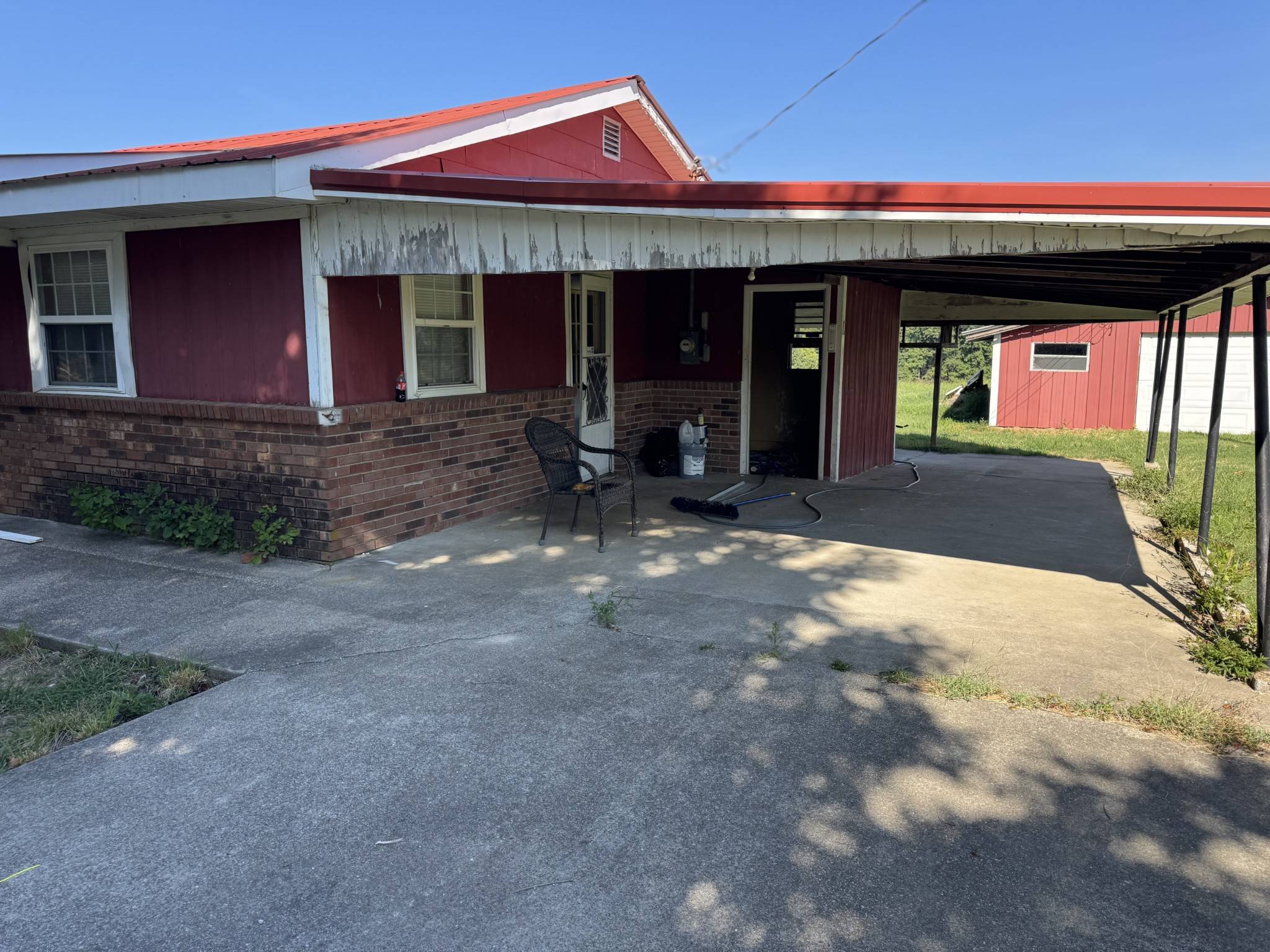204 Nubia Rd, Westmoreland, TN 37186
