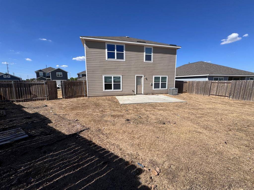 1412 Woodwinds Drive, Fort Worth, TX 76140