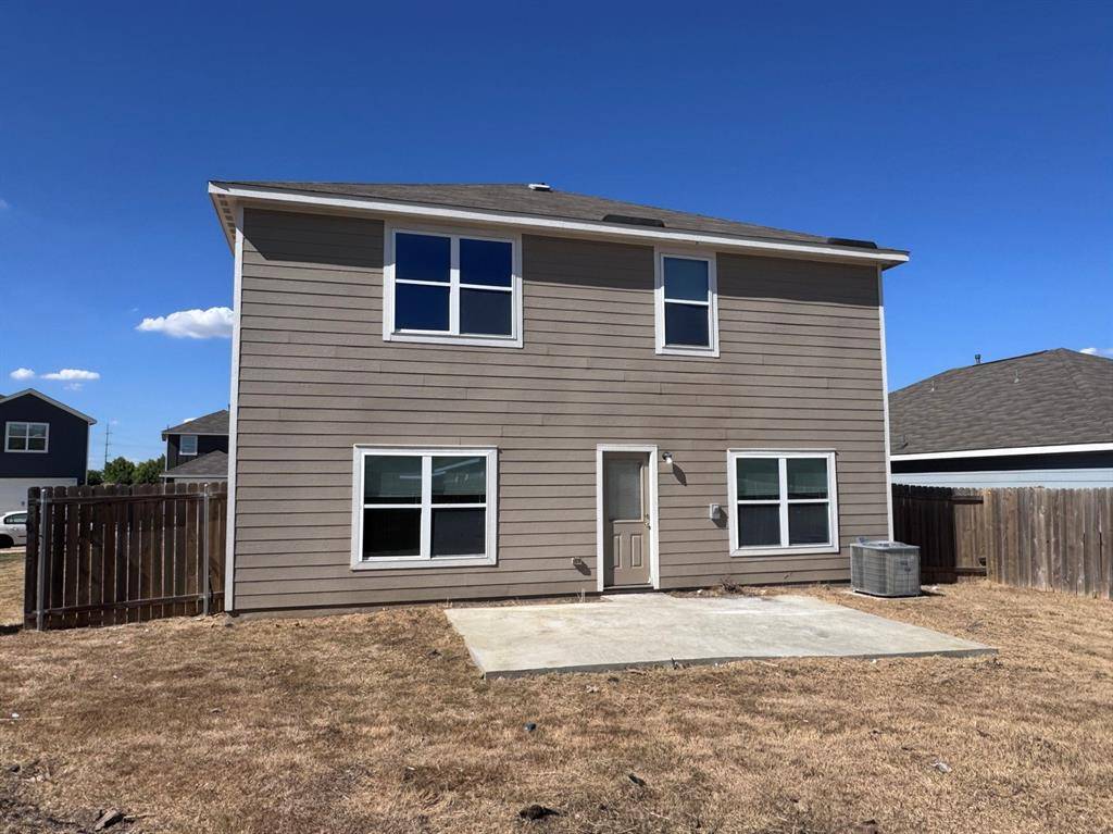 1412 Woodwinds Drive, Fort Worth, TX 76140