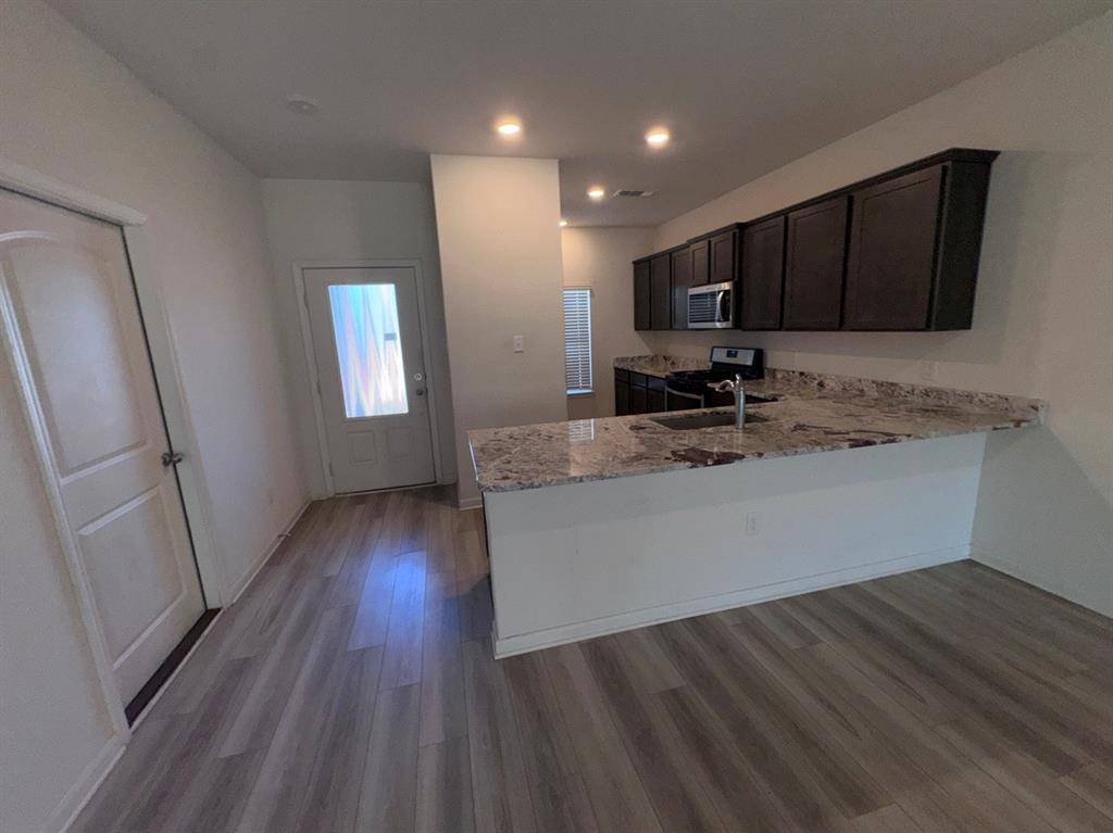 1412 Woodwinds Drive, Fort Worth, TX 76140
