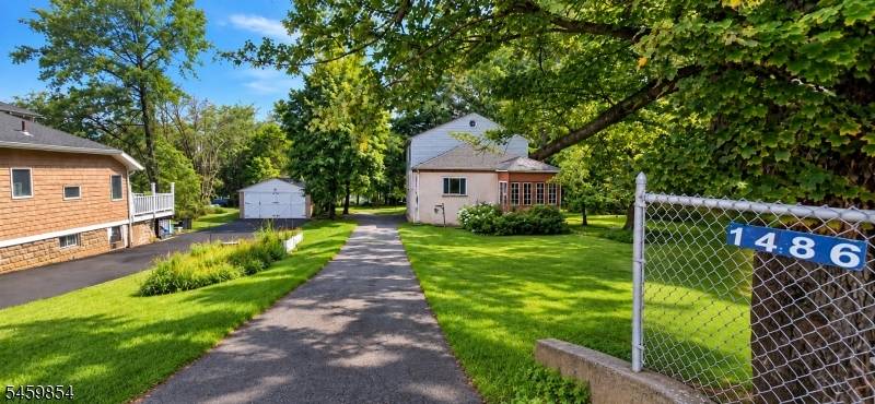 1486 Alps Rd, Wayne Twp., NJ 07470