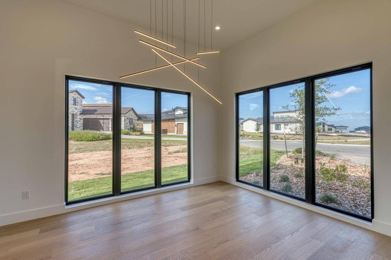126 Via Roma CT, Horseshoe Bay, TX 78657