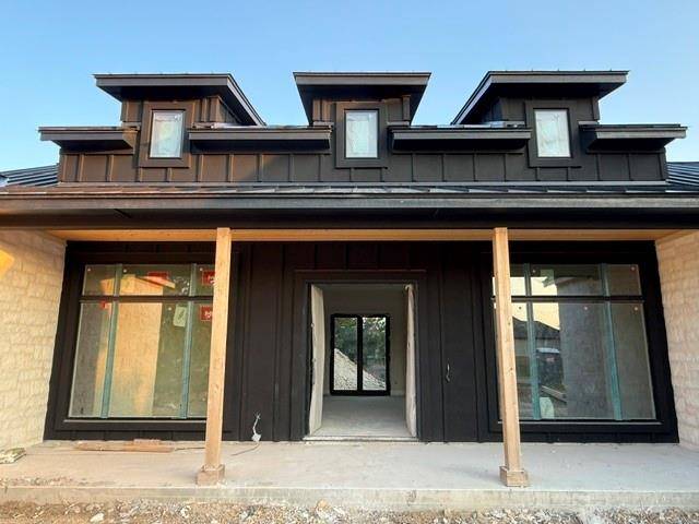 1117 Mountain Pond RD, Georgetown, TX 78633