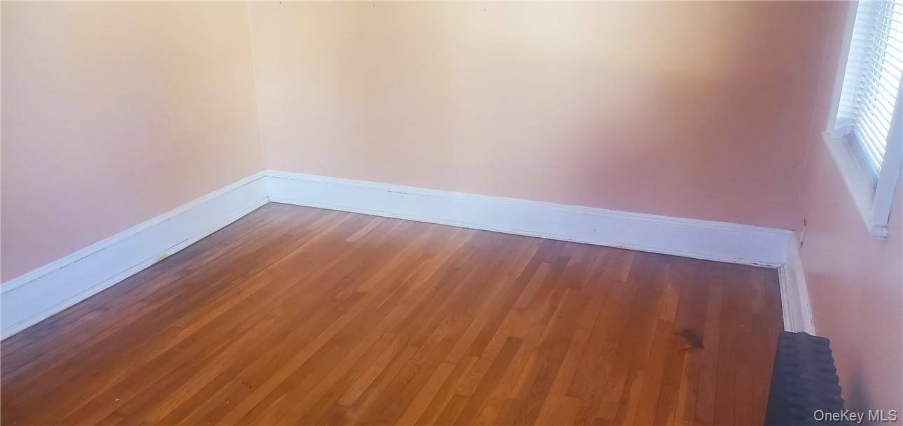 31 Thurman ST #1st Fl, Yonkers, NY 10701